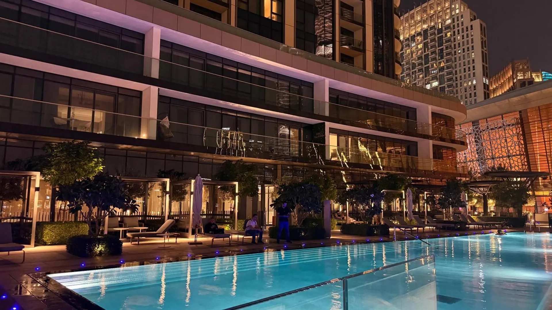 Great View From 63Th Floor! Amazing Pool With Burj View! Grande Signature! Dubai United Arab Emirates