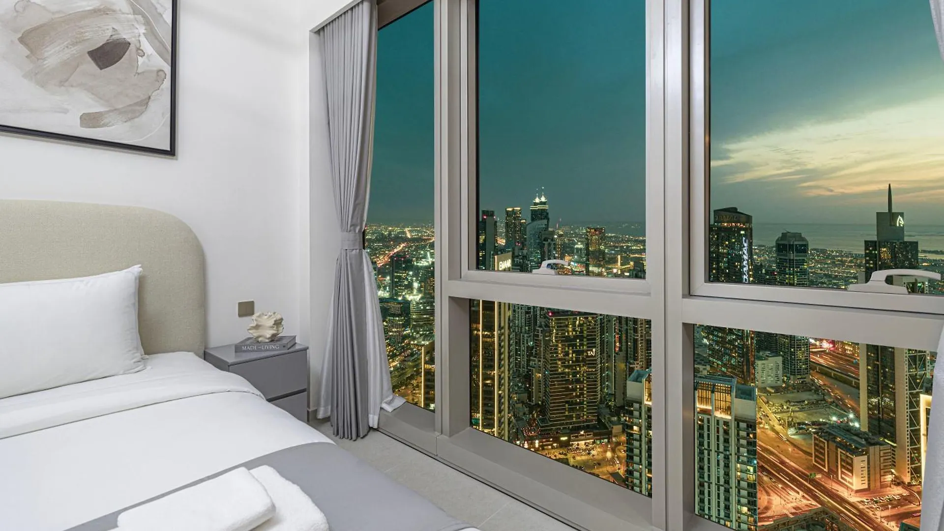Apartment Great View From 63Th Floor! Amazing Pool With Burj View! Grande Signature! Dubai United Arab Emirates