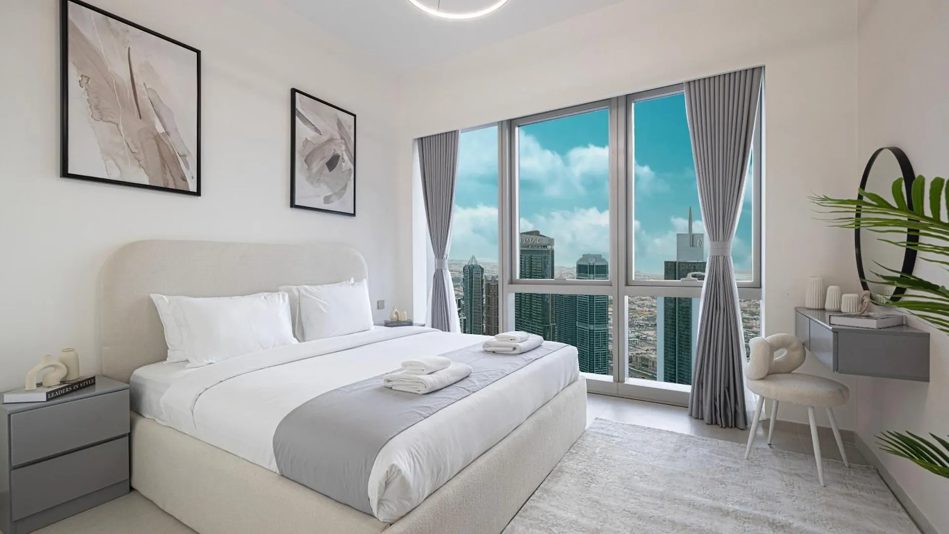 Apartment Great View From 63Th Floor! Amazing Pool With Burj View! Grande Signature! Dubai United Arab Emirates
